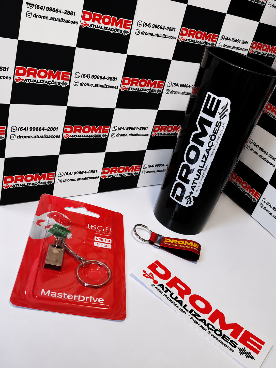 Kit personalizado DROME Atualizações com pen-drive e copo
